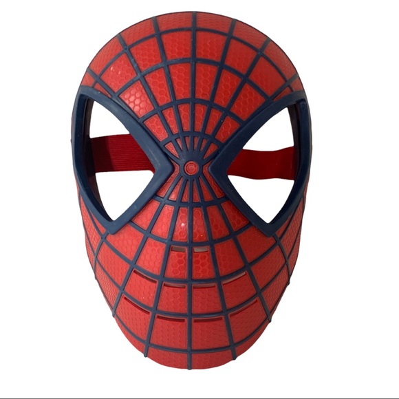 🕷Spider-Man 🕸 Mask Halloween 🎃 will be right around the city!! Perfect!🔥🔥 - Picture 1 of 3